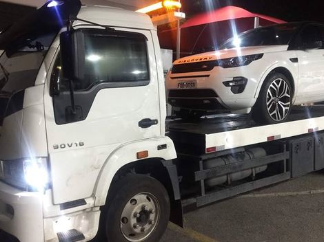 Auto Socorro 24 Horas na Avenida Roberto Marinnho